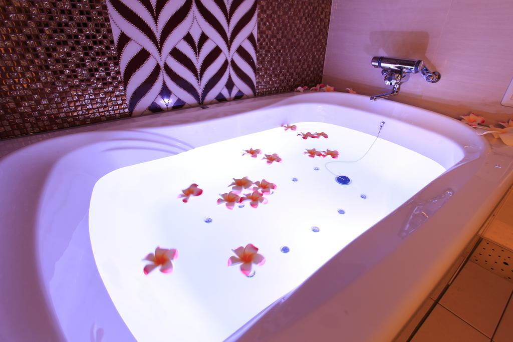 Hotel Moana Shinjuku (Adults Only) Tokyo prefektur Exteriör bild